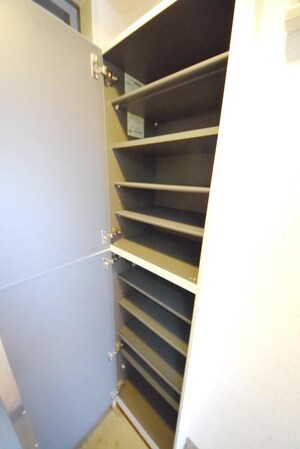 イーストアベニューの物件内観写真